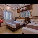 Hotel Golden Palms