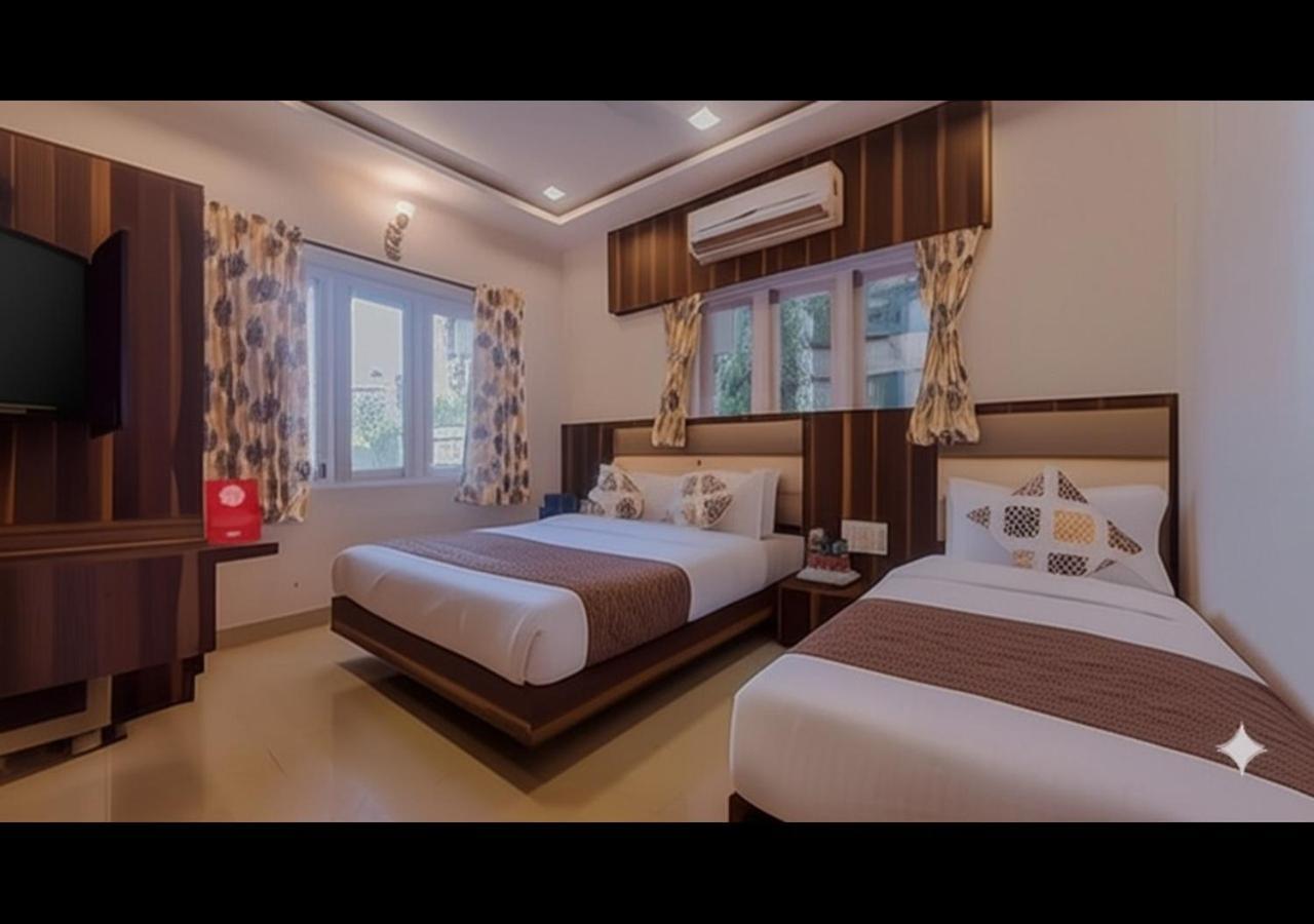 Hotel Golden Palms Bombaj